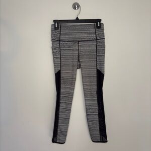 Athleta High Rise Gray Jacquard Chaturanga Mesh Leggings Small Yoga Athleisure